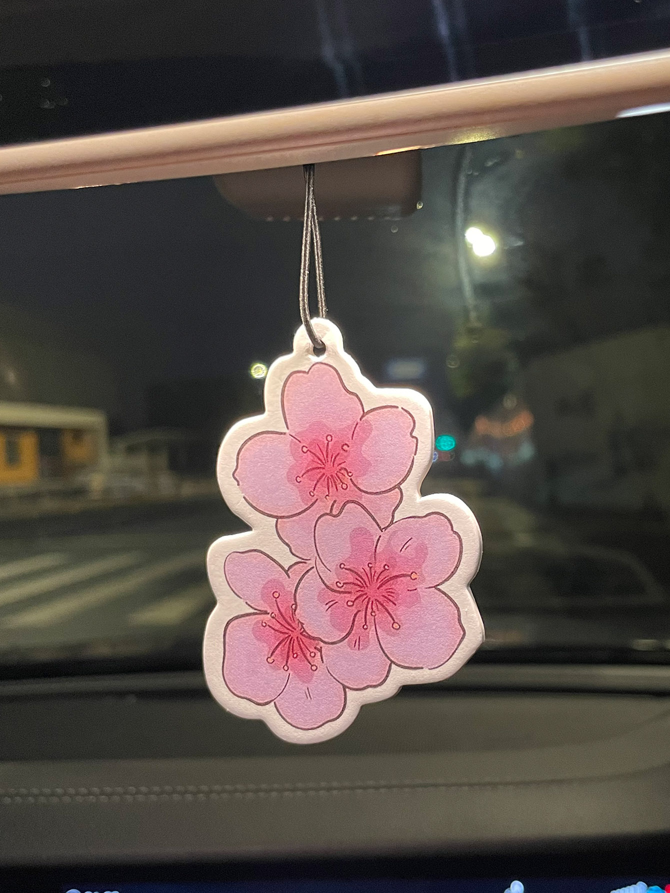 사쿠라/프리지아 프레쉬 향 5성급 중성 자동차 방향제  - Car Accessories Juicy Couture 리뷰 및 가격